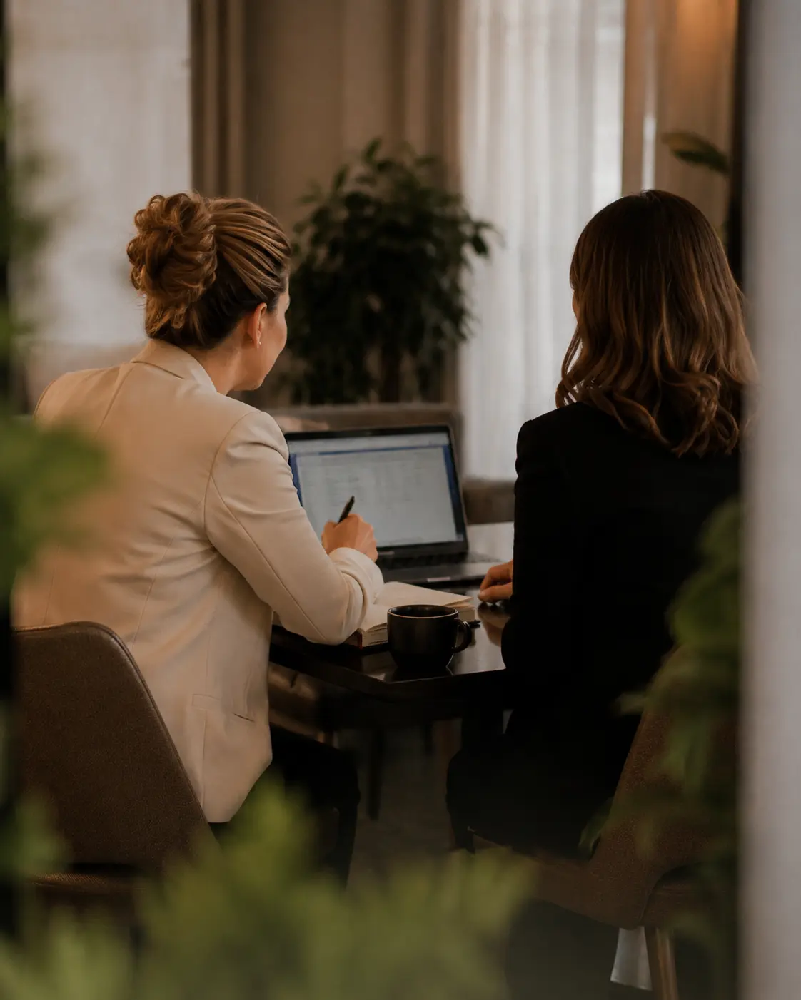 A working meeting with an Eventiamo client